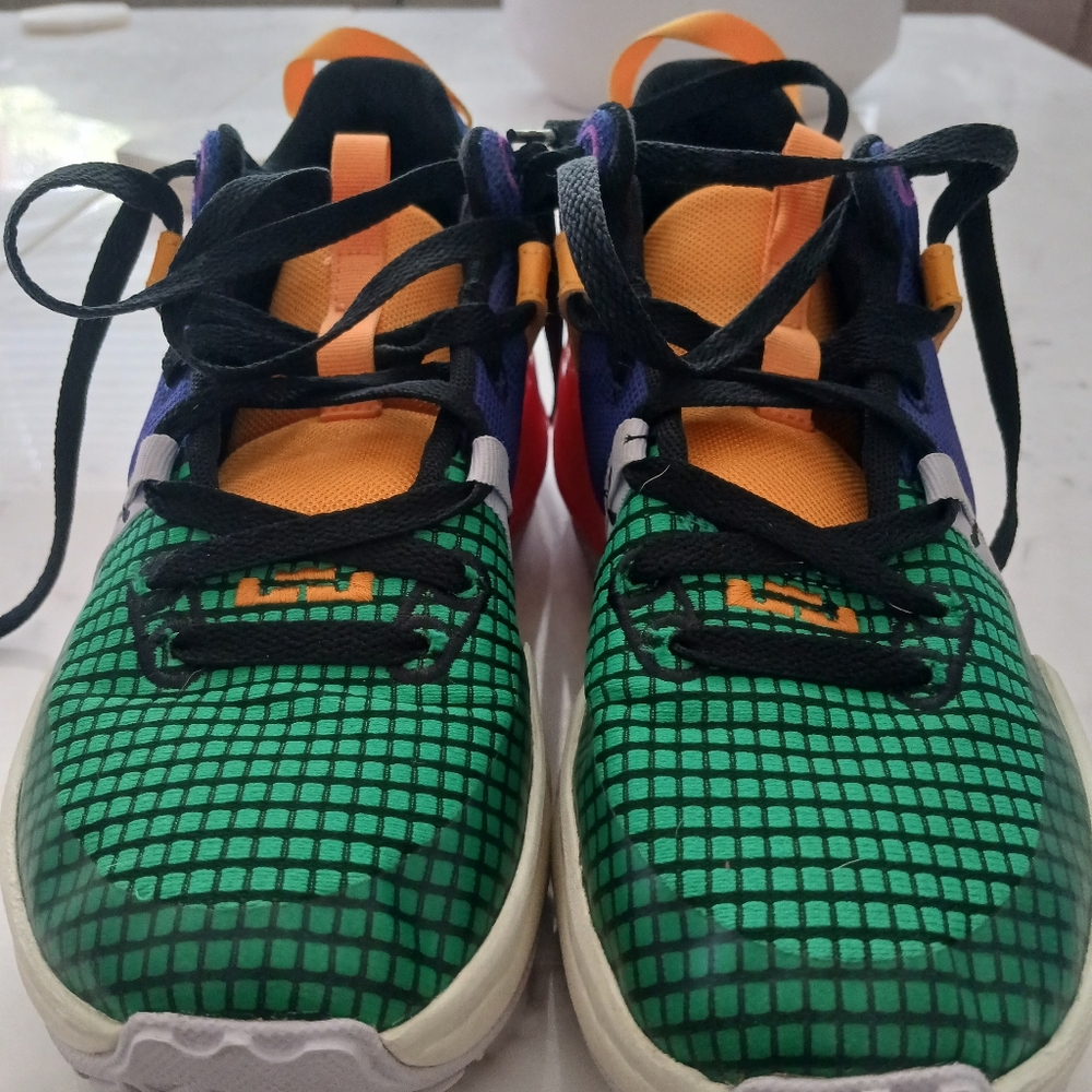 Nike Green and Orange Athletic Sneakers with Modern Design